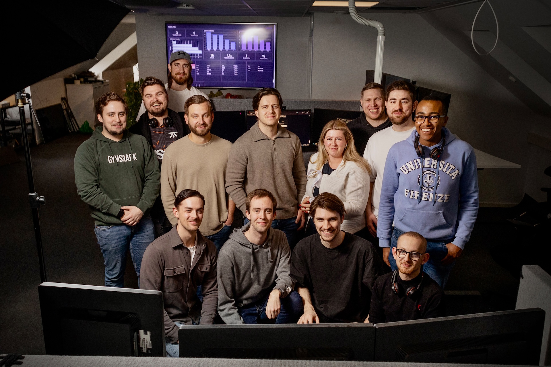 elon_business_skovde_team1920x1280.jpg